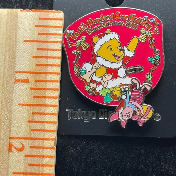 Winnie The Pooh Hundred Acre Holiday Christmas 2001 Pin Tokyo Disneyland - Picture 2 of 4